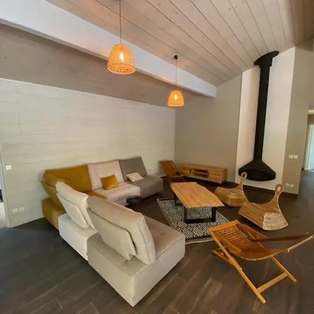 Villa Olympe & Son T2 *