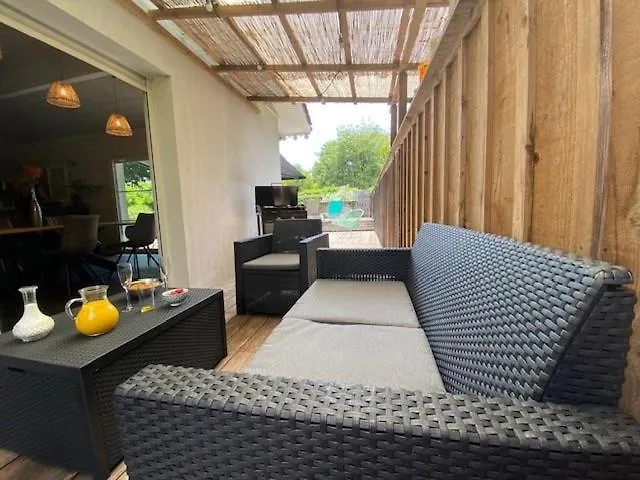 Olympe & Son T2 Vila